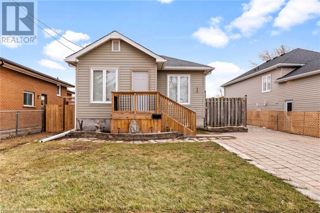 135 St George Street, Welland, Ontario  L3C 5N7 - Photo 1 - 40712782