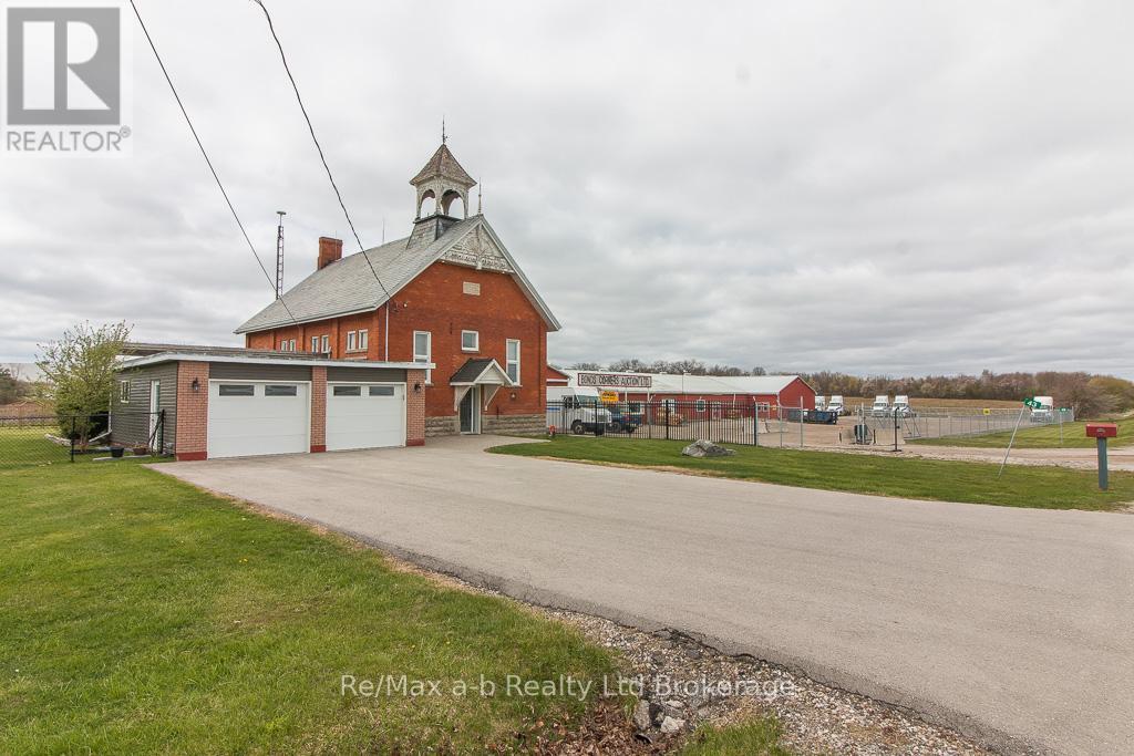 715011 Bonds Corner Road, Woodstock (Woodstock - North), Ontario  N4S 7V9 - Photo 1 - X12055531