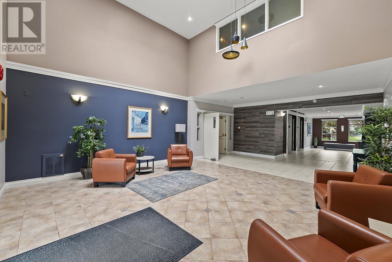 402 2970 Princess Crescent, Coquitlam, British Columbia  V3B 7R5 - Photo 3 - R2984383