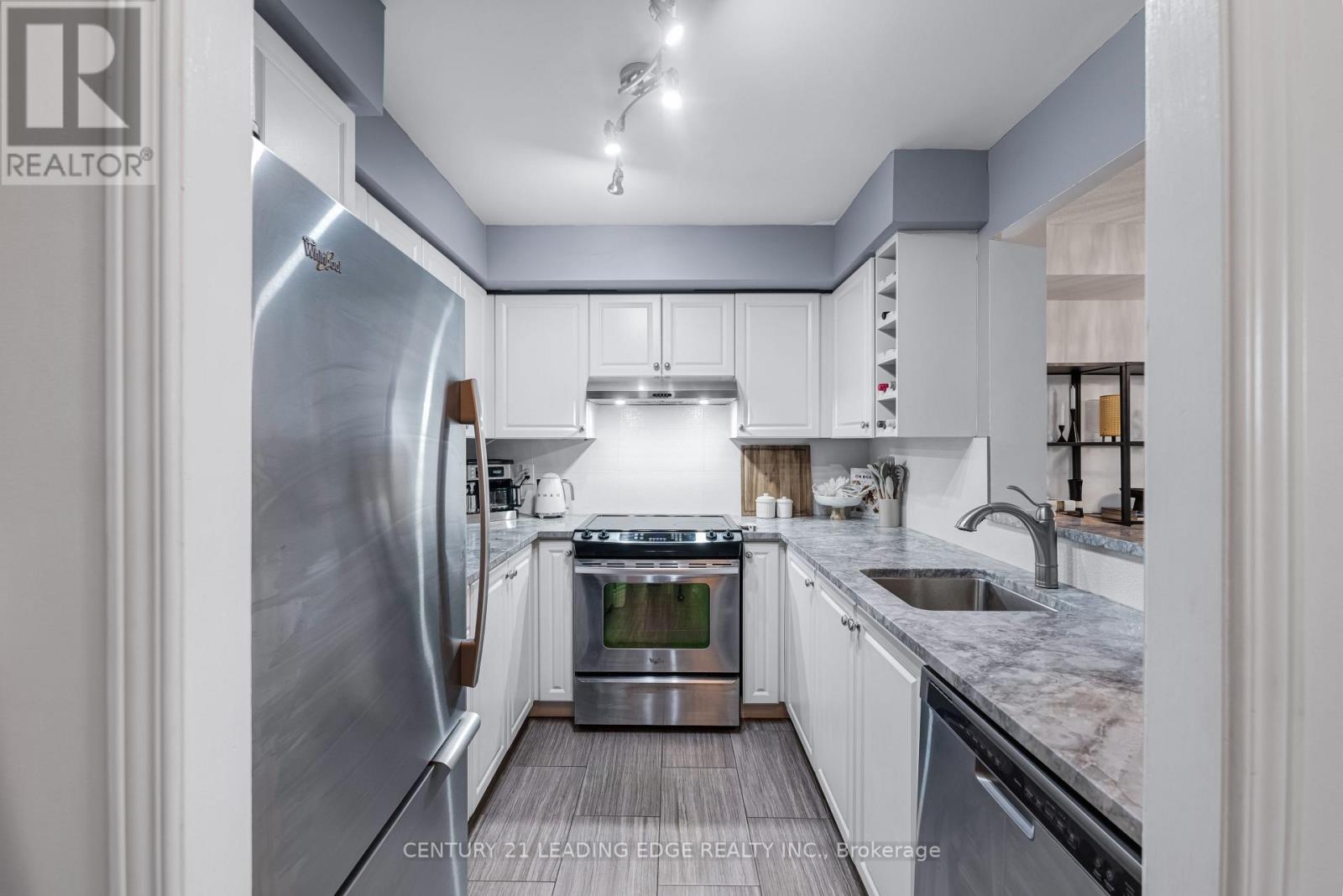 105 - 39 Pemberton Avenue, Toronto (Newtonbrook East), Ontario  M2M 4L6 - Photo 4 - C12055523