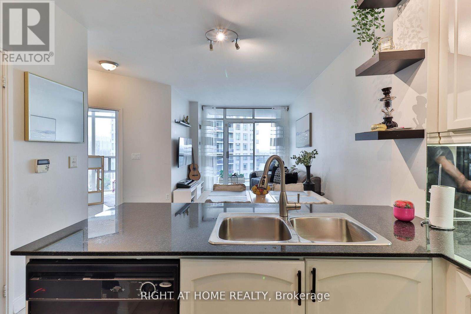 1910 - 70 Absolute Avenue, Mississauga (City Centre), Ontario  L4Z 0A4 - Photo 18 - W12055528