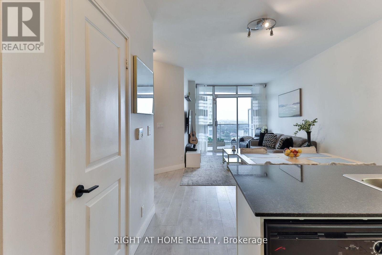 1910 - 70 Absolute Avenue, Mississauga (City Centre), Ontario  L4Z 0A4 - Photo 22 - W12055528