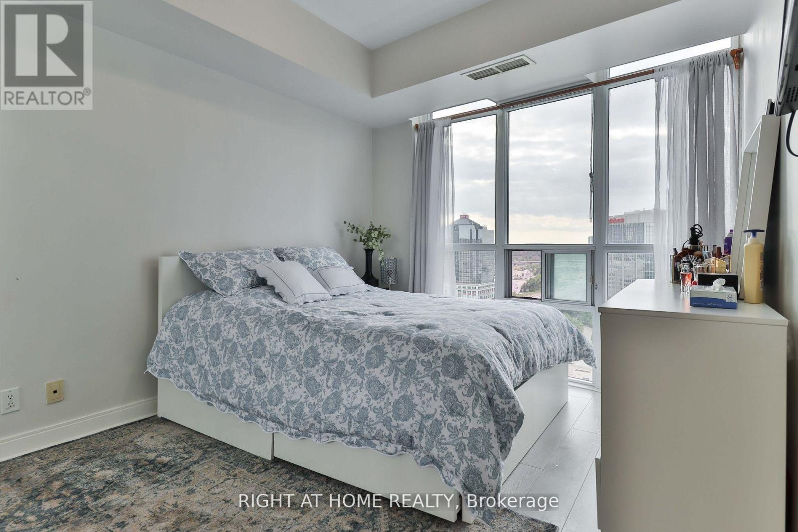 1910 - 70 Absolute Avenue, Mississauga (City Centre), Ontario  L4Z 0A4 - Photo 8 - W12055528