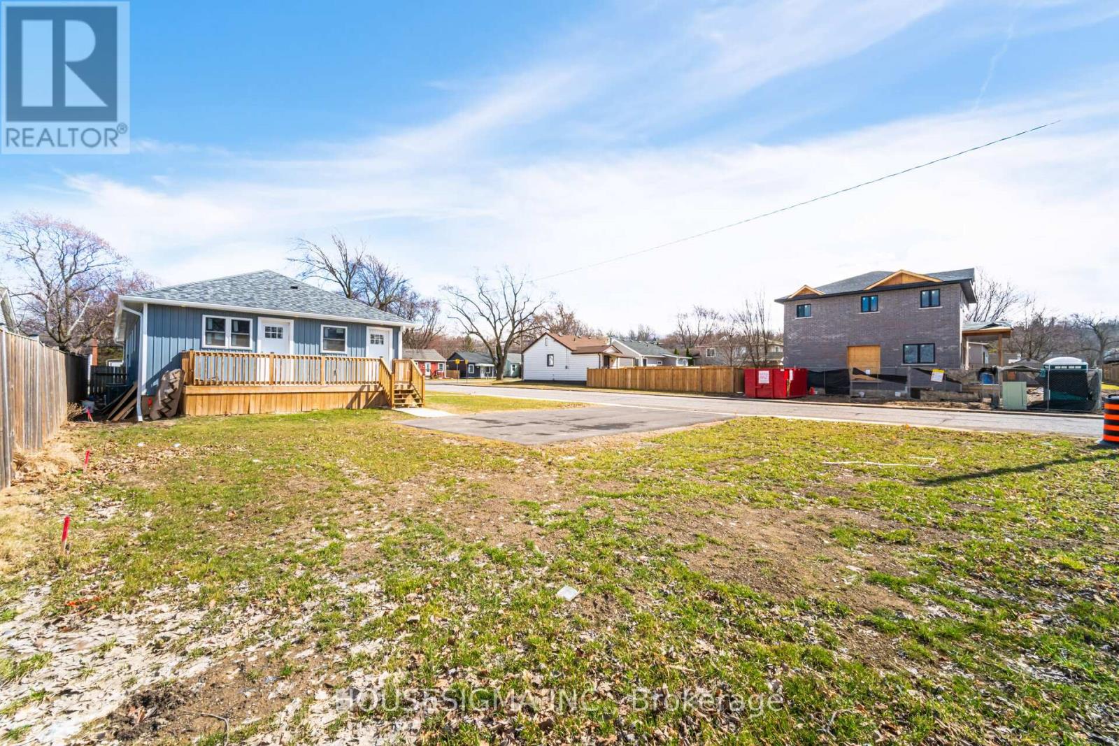 Property at 15 KEELE STREET image 2