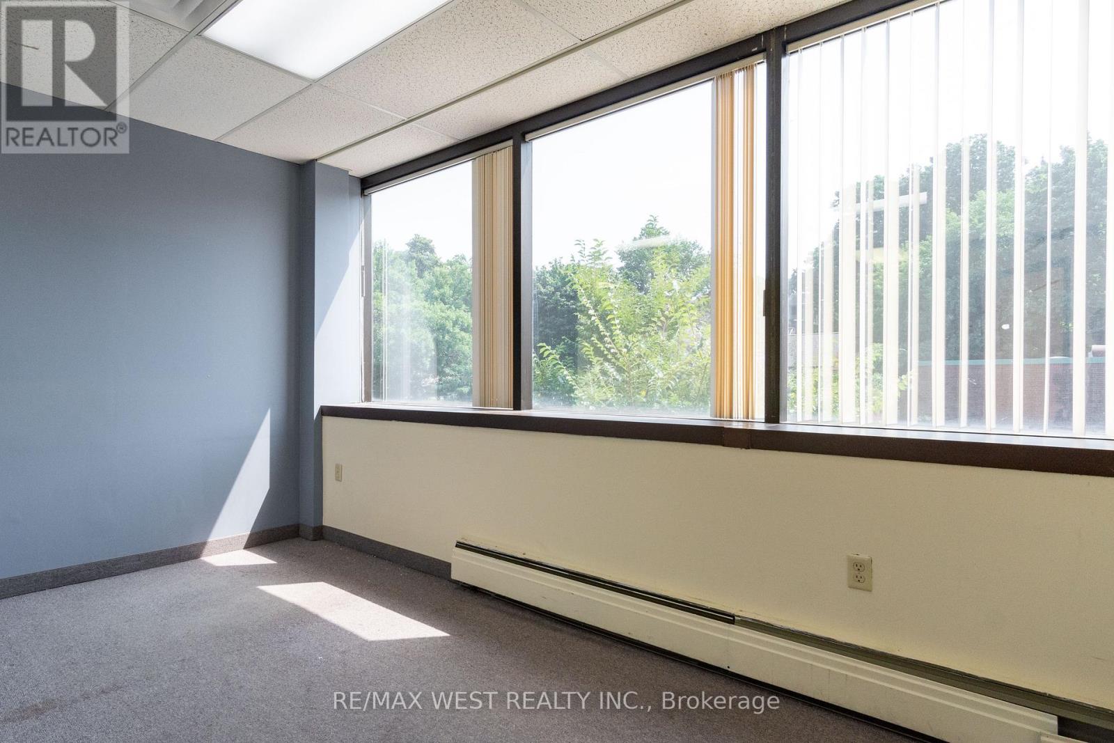 2nd Flr - 1678 Bloor Street W, Toronto, Ontario  M6P 1A9 - Photo 6 - W12055332