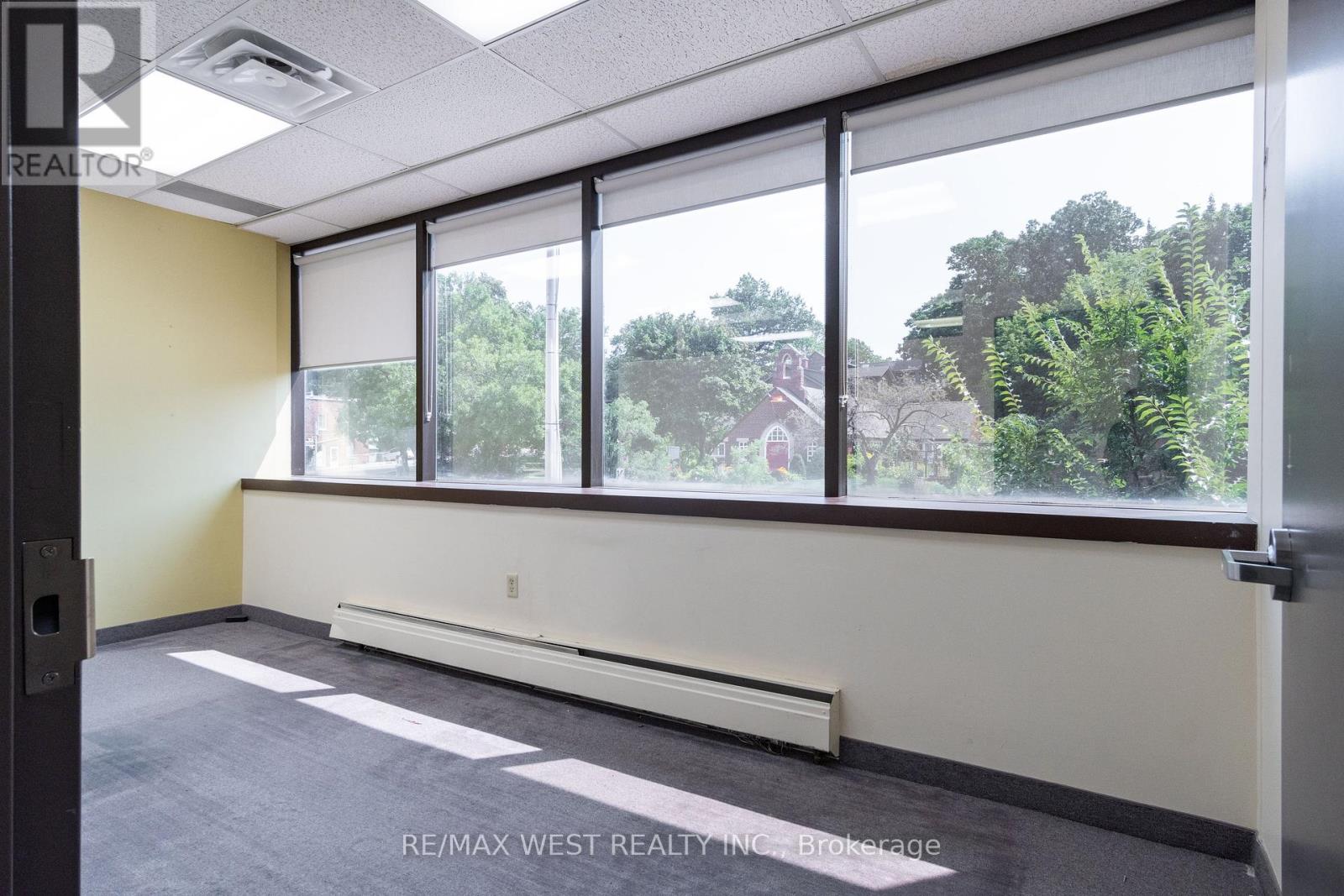 2nd Flr - 1678 Bloor Street W, Toronto, Ontario  M6P 1A9 - Photo 7 - W12055332