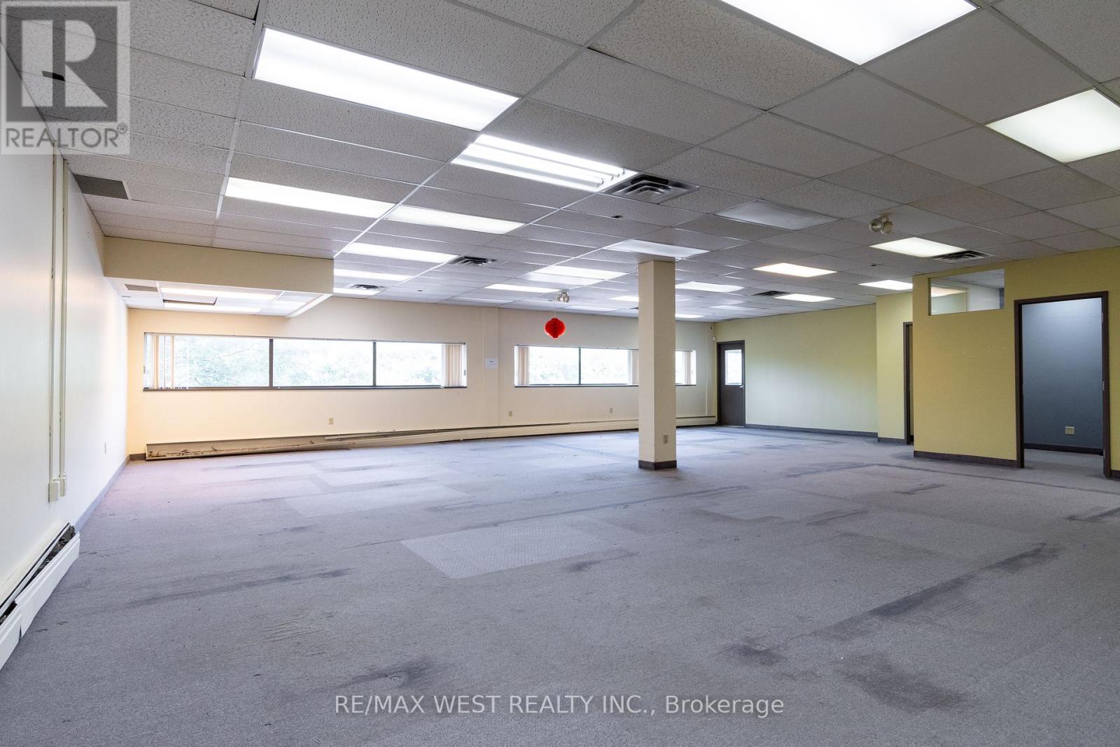 2nd Flr - 1678 Bloor Street W, Toronto, Ontario  M6P 1A9 - Photo 8 - W12055332