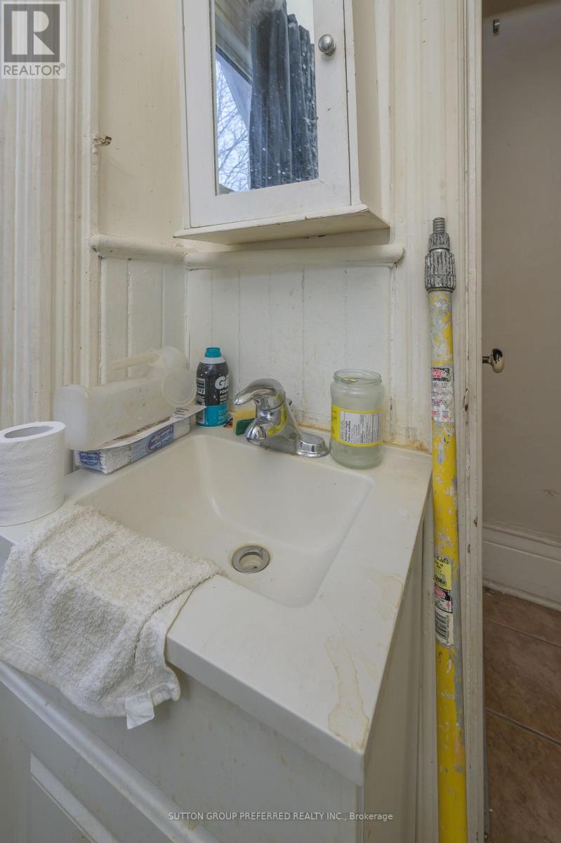 51 Stanley Street, London South, Ontario  N6C 1B2 - Photo 21 - X12055552