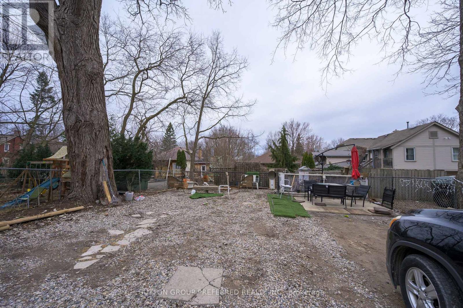 51 Stanley Street, London South, Ontario  N6C 1B2 - Photo 6 - X12055552