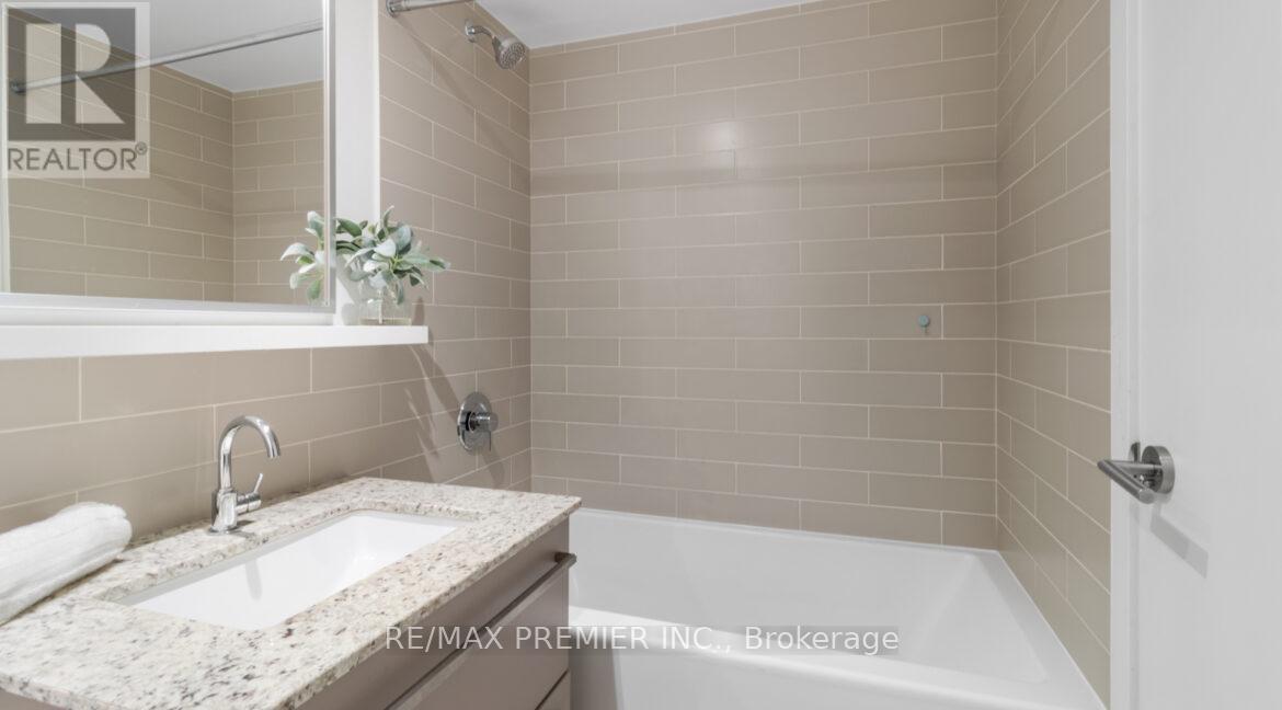 303 - 120 Varna Drive, Toronto (Englemount-Lawrence), Ontario  M6A 0B3 - Photo 30 - C12055570