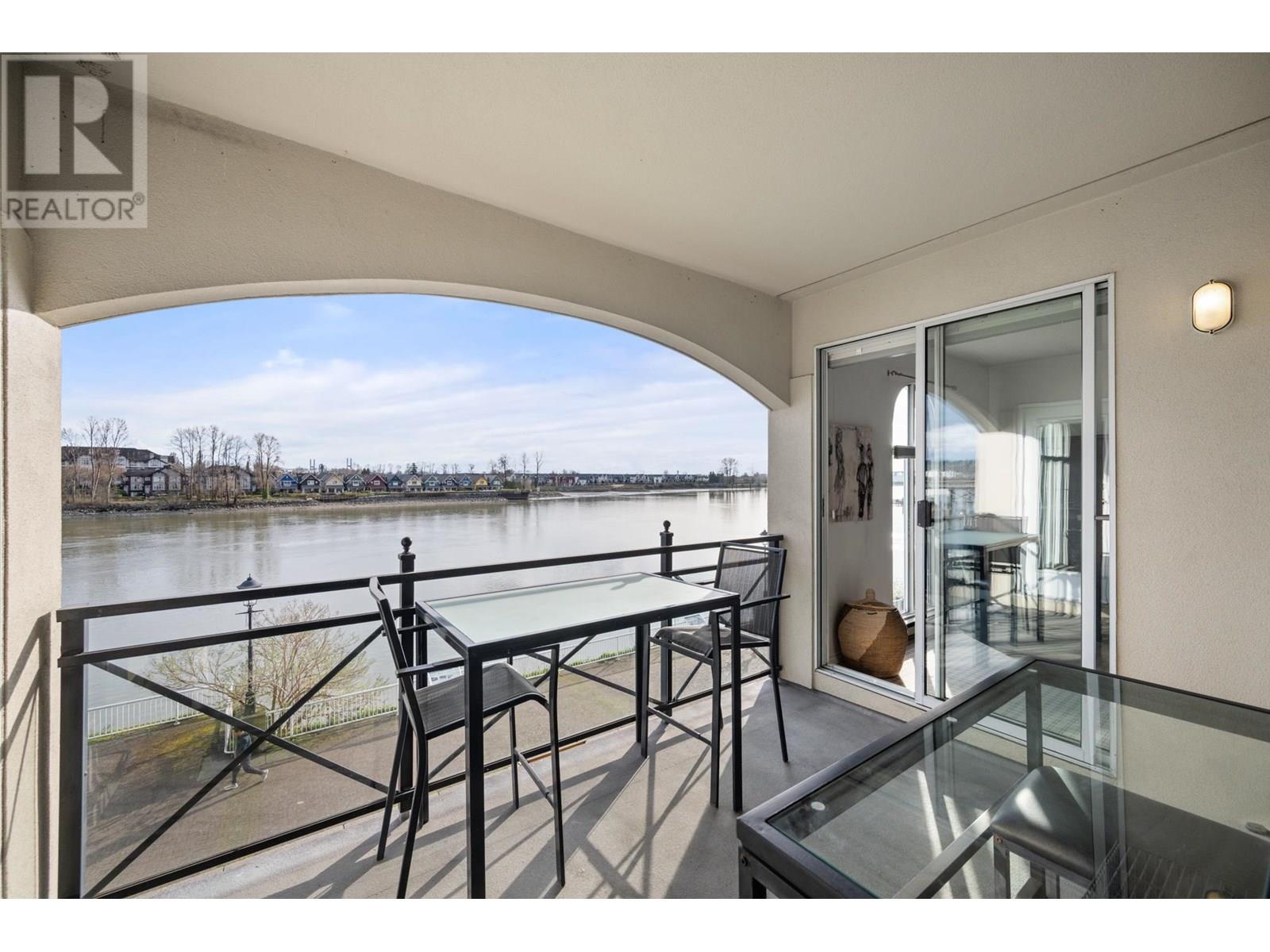 306 2 Renaissance Square, New Westminster, British Columbia  V3M 6K3 - Photo 25 - R2984689