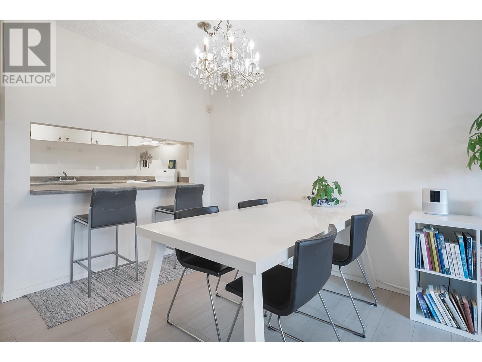 112 1990 W 6th Avenue, Vancouver, British Columbia  V6J 4V4 - Photo 8 - R2984773