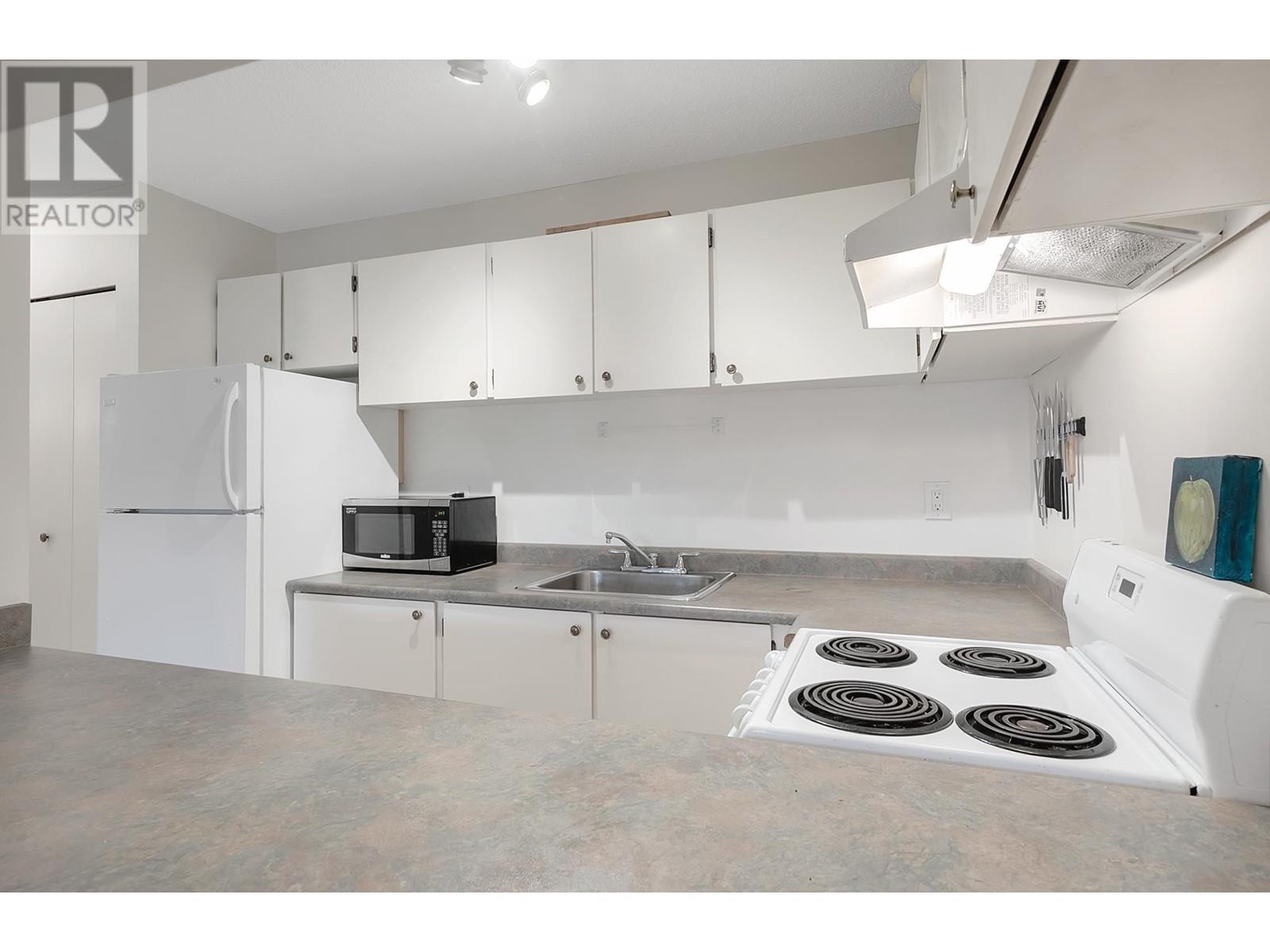 112 1990 W 6th Avenue, Vancouver, British Columbia  V6J 4V4 - Photo 10 - R2984773