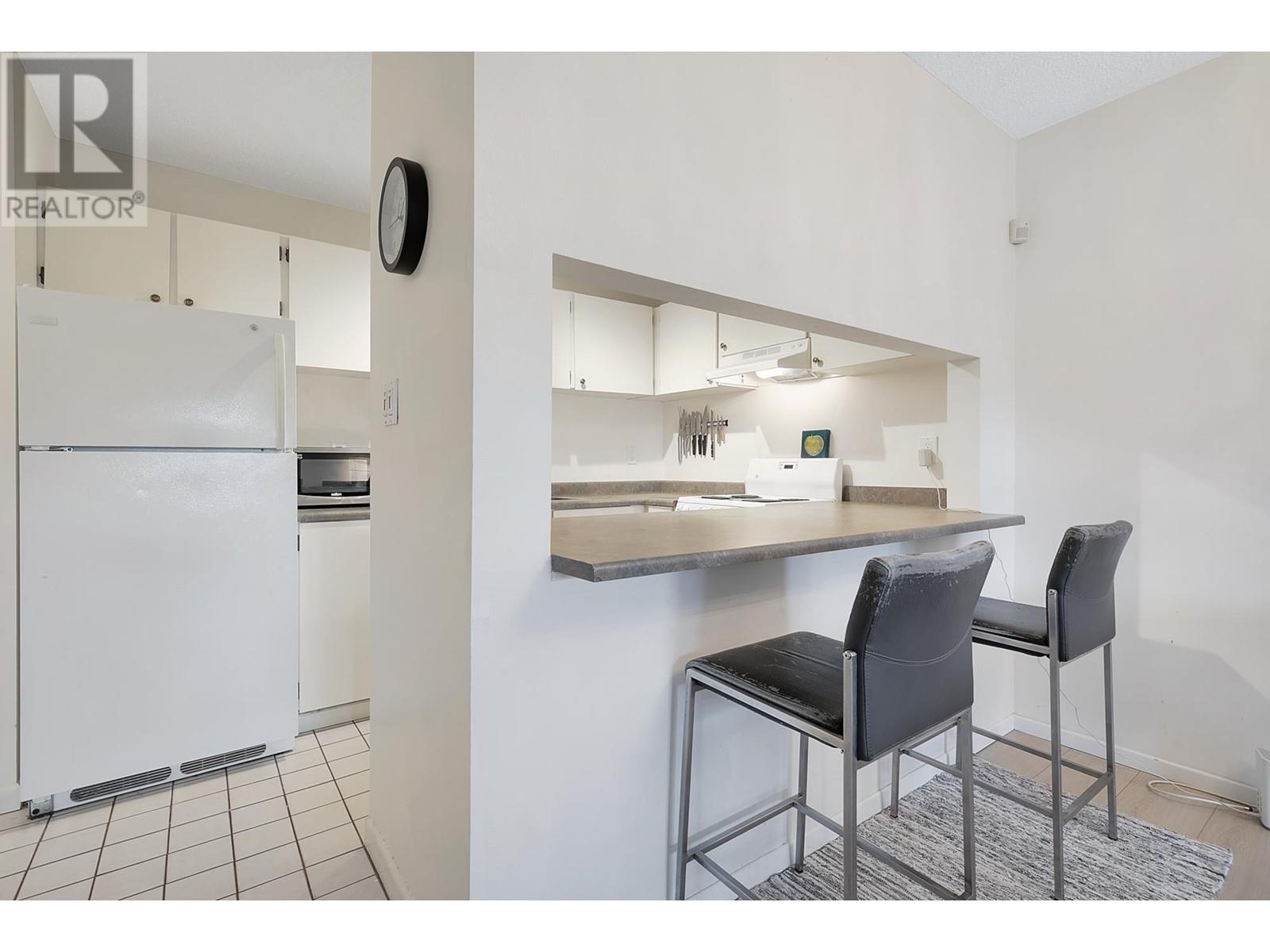 112 1990 W 6th Avenue, Vancouver, British Columbia  V6J 4V4 - Photo 9 - R2984773