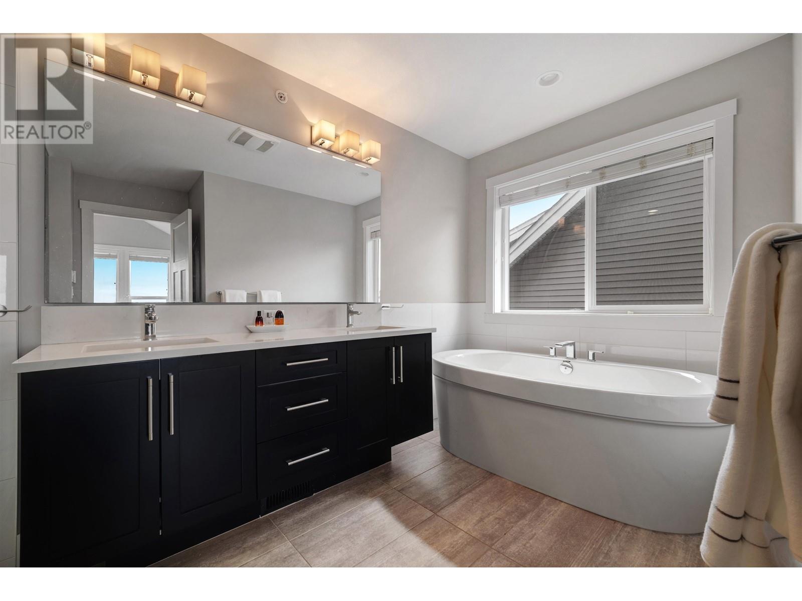 22805 Nelson Court, Maple Ridge, British Columbia  V4R 0G1 - Photo 26 - R2982912