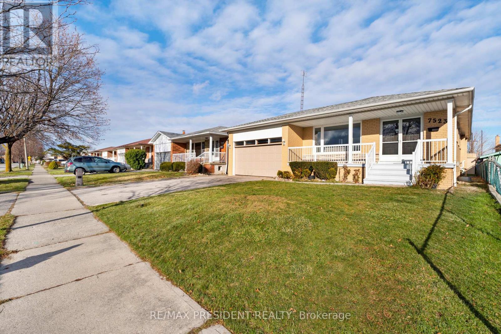 Property at 7523 WRENWOOD CRESCENT image 2