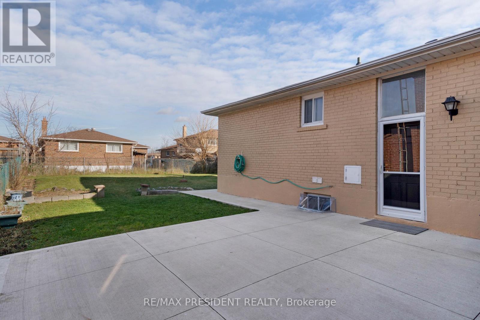 Property at 7523 WRENWOOD CRESCENT image 4