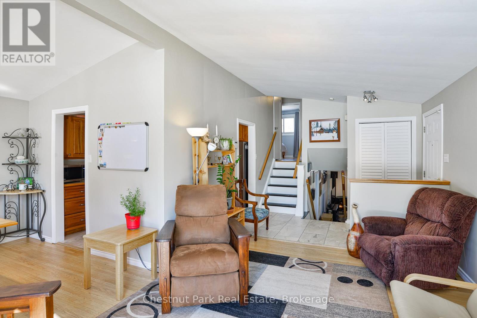 26 Forest View Drive, Huntsville, Ontario  P1H 1E9 - Photo 17 - X12055572