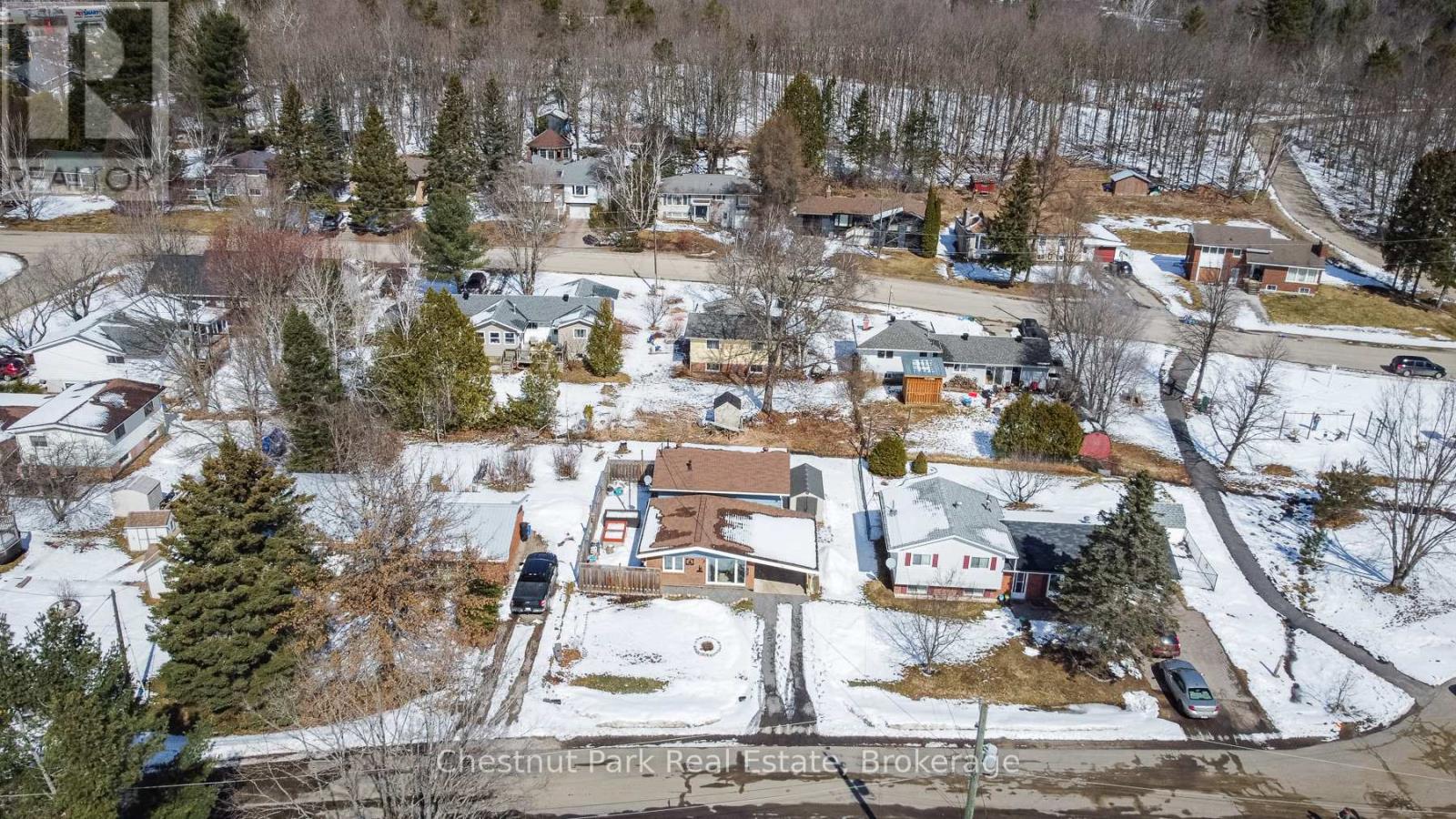 26 Forest View Drive, Huntsville, Ontario  P1H 1E9 - Photo 2 - X12055572
