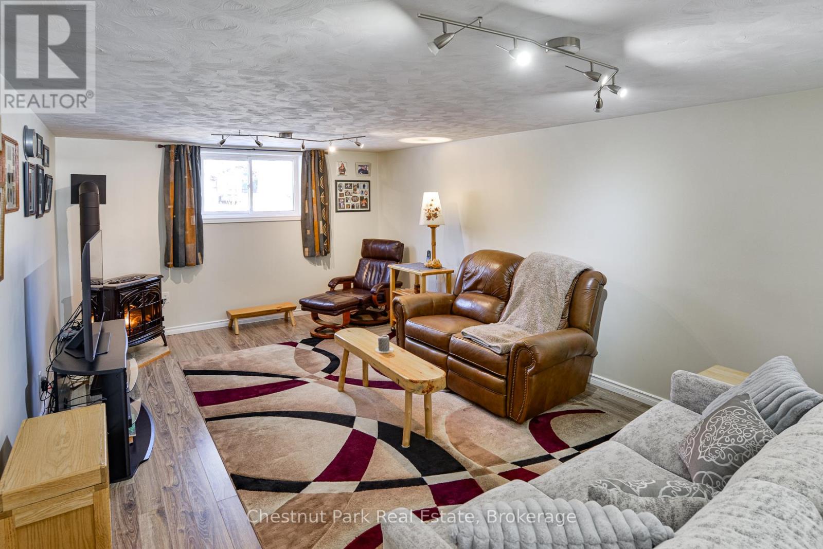 26 Forest View Drive, Huntsville, Ontario  P1H 1E9 - Photo 23 - X12055572
