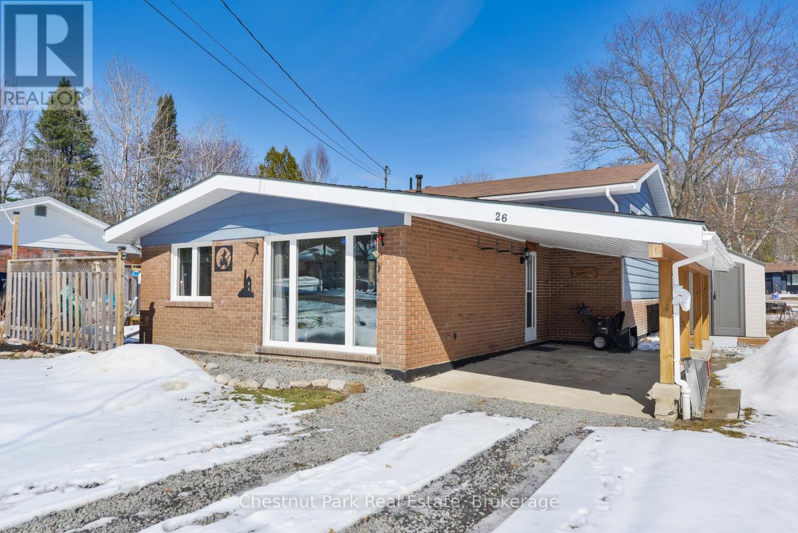 26 Forest View Drive, Huntsville, Ontario  P1H 1E9 - Photo 3 - X12055572