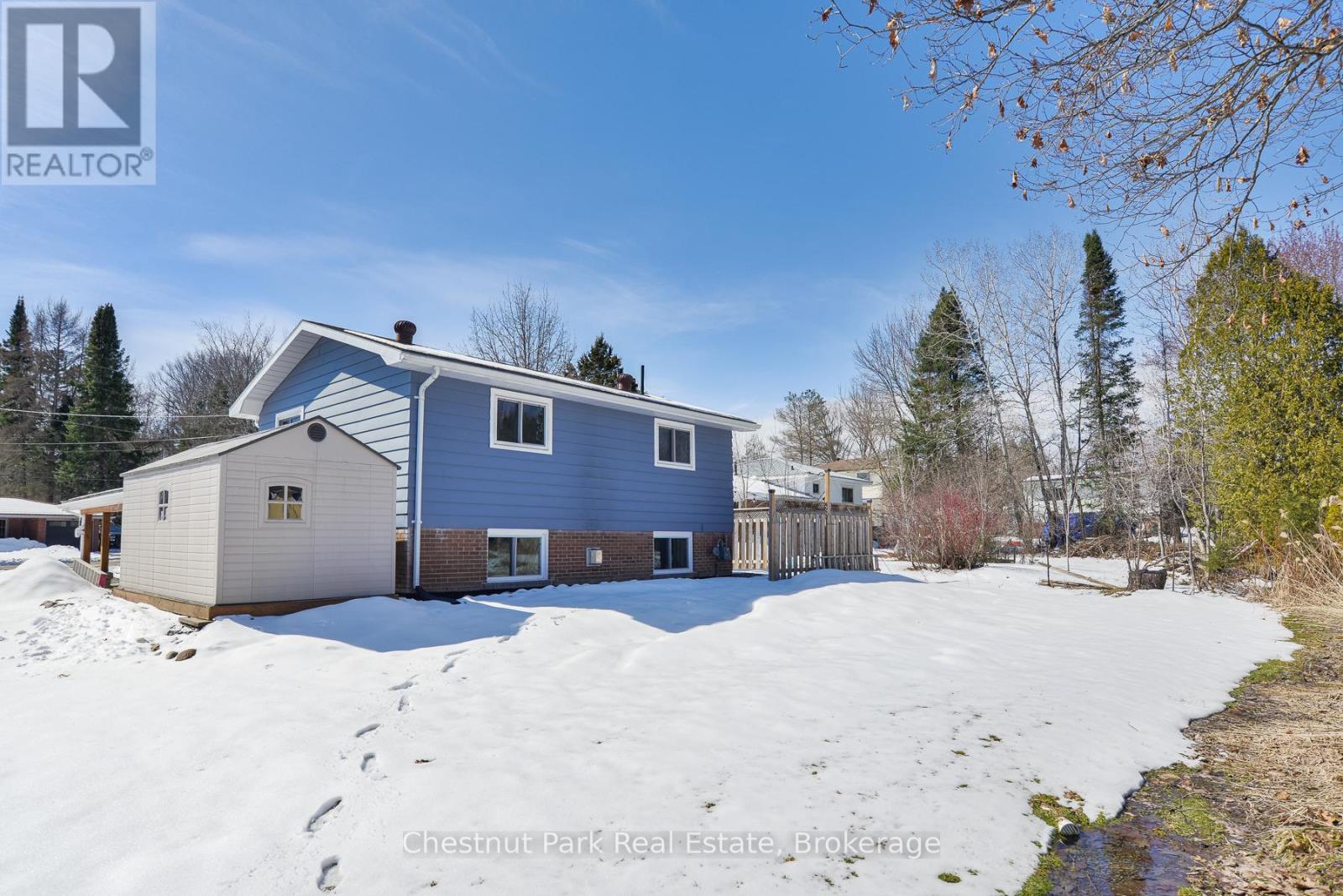 26 Forest View Drive, Huntsville, Ontario  P1H 1E9 - Photo 5 - X12055572