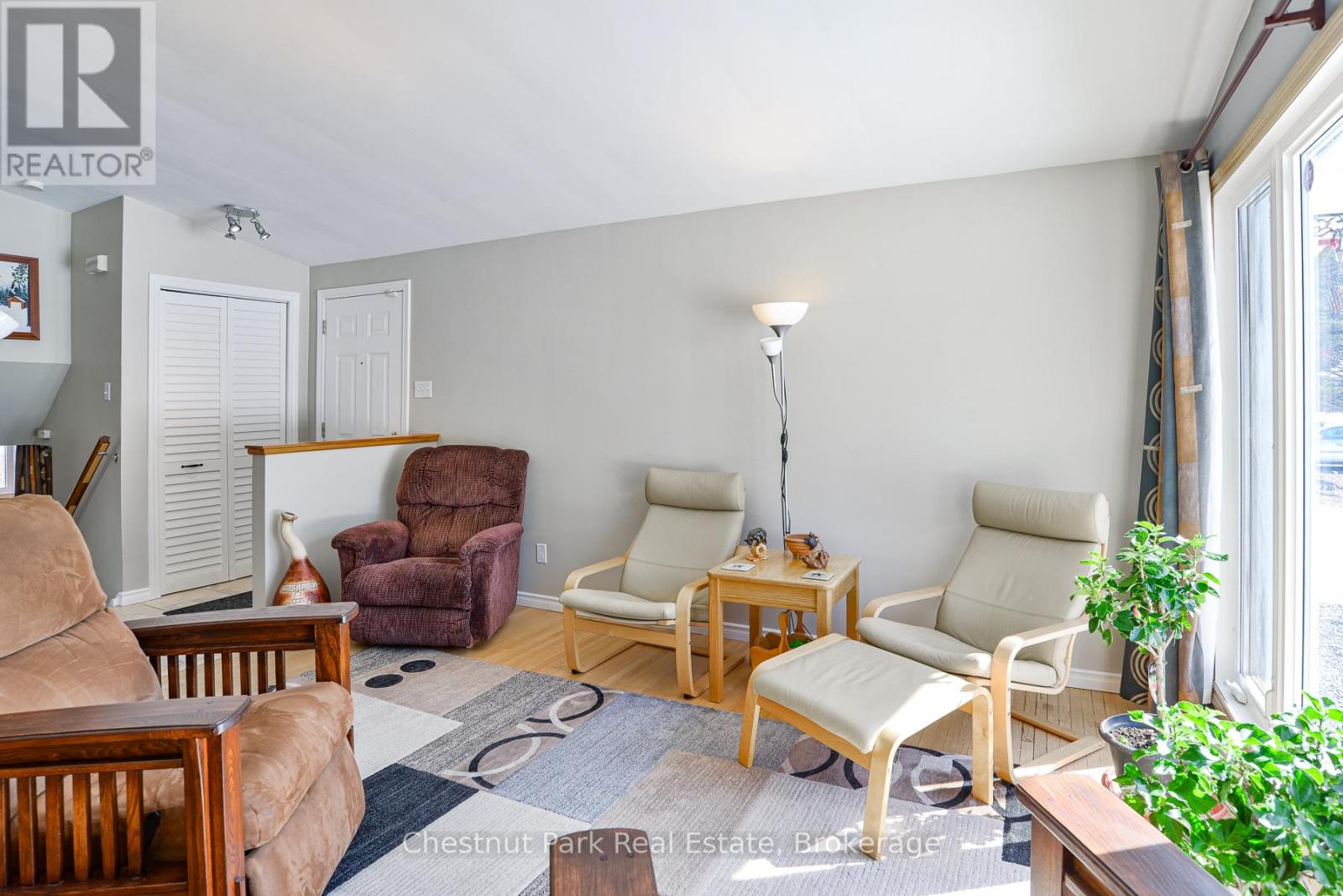 26 Forest View Drive, Huntsville, Ontario  P1H 1E9 - Photo 8 - X12055572