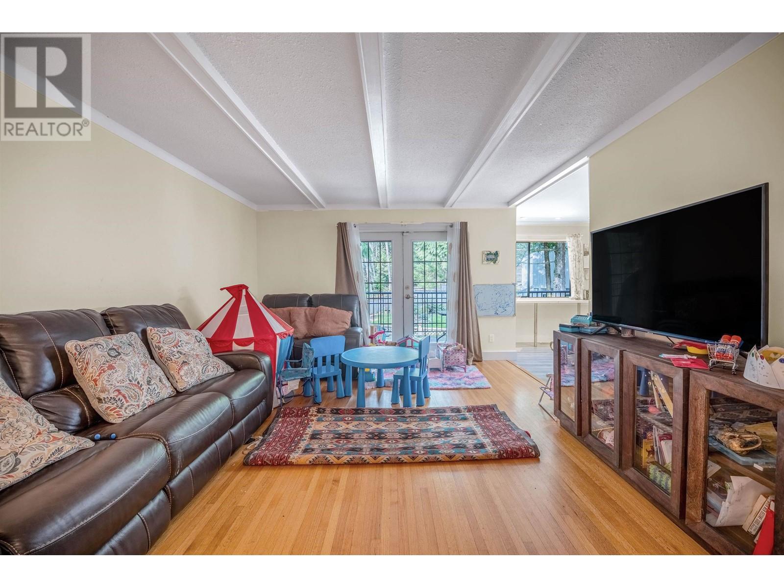 5535 Huckleberry Lane, North Vancouver, British Columbia  V7R 4N9 - Photo 12 - R2984692