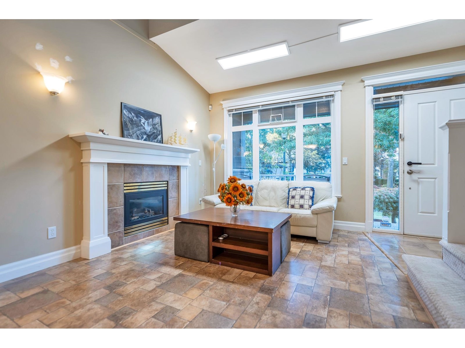 Property at 3622 154 STREET image 4