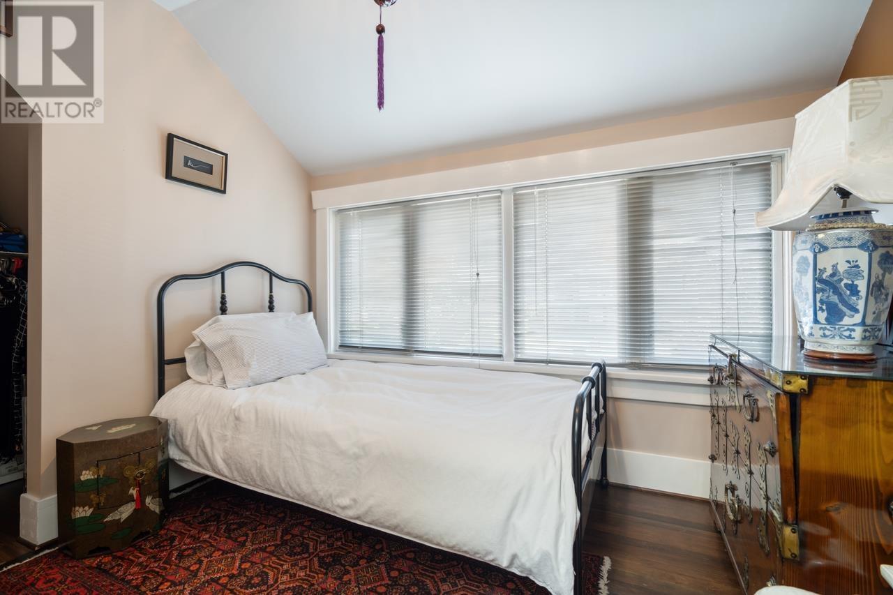 7915 Goodlad Street, Burnaby, British Columbia  V5E 2H8 - Photo 11 - R2962720
