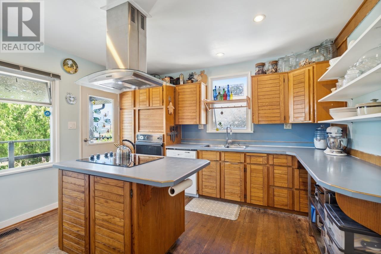 7915 Goodlad Street, Burnaby, British Columbia  V5E 2H8 - Photo 19 - R2962720