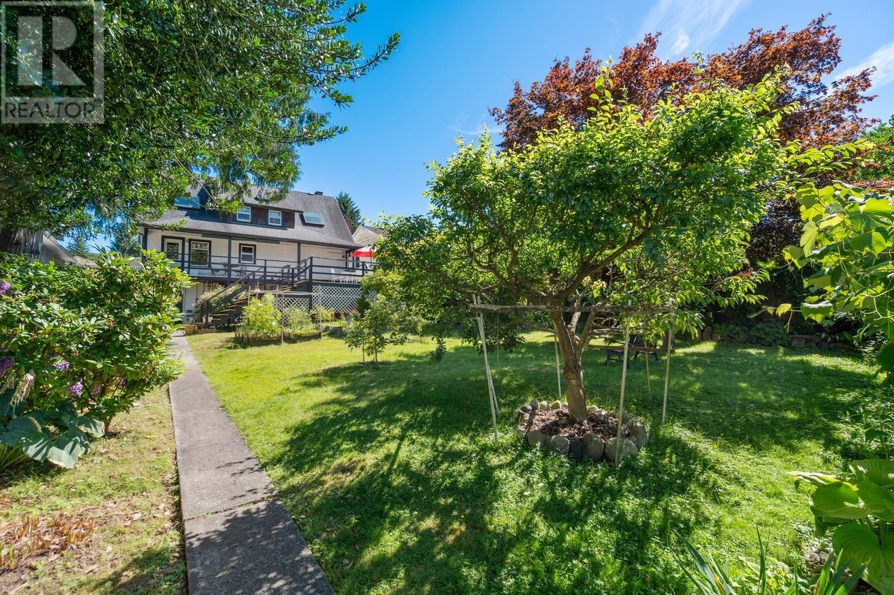 7915 Goodlad Street, Burnaby, British Columbia  V5E 2H8 - Photo 25 - R2962720