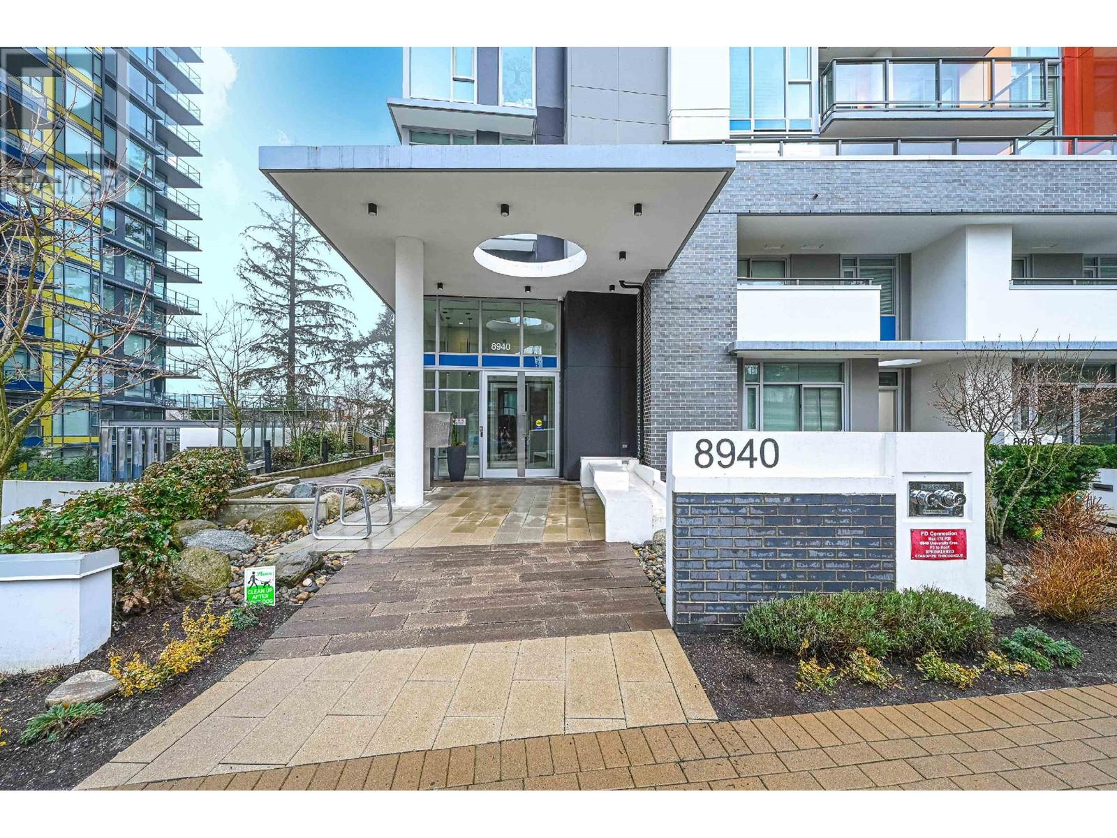 801 8940 University Crescent, Burnaby, British Columbia  V5A 4Y8 - Photo 3 - R2984440
