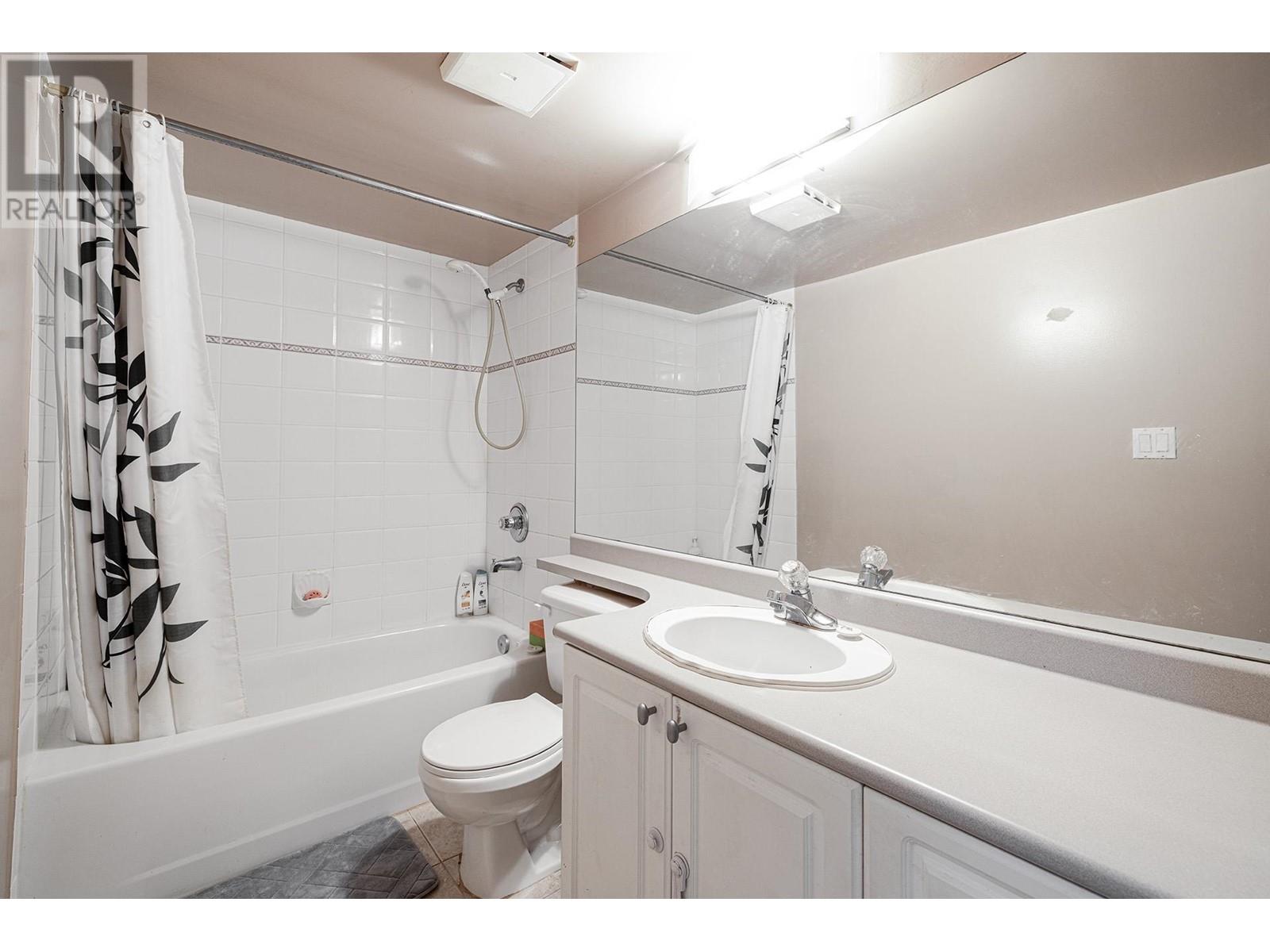 219 5880 Dover Crescent, Richmond, British Columbia  V7C 5P5 - Photo 15 - R2983492