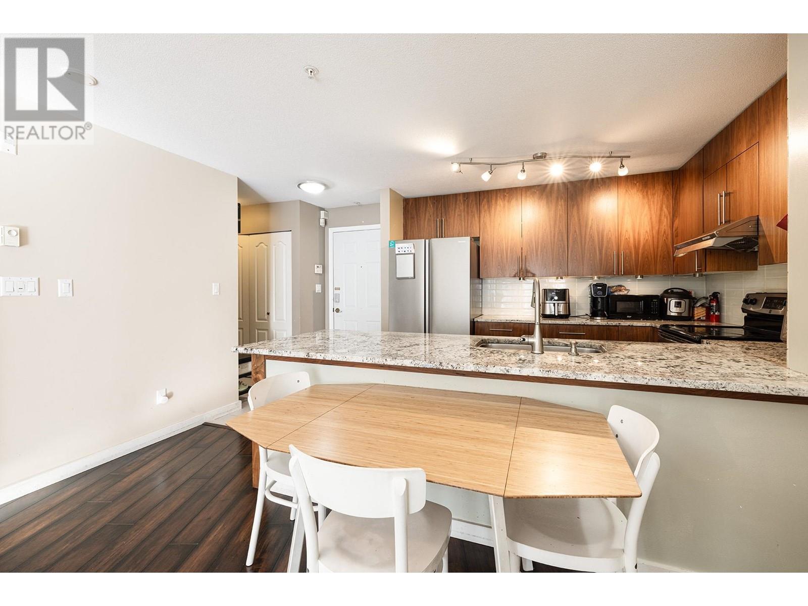 219 5880 Dover Crescent, Richmond, British Columbia  V7C 5P5 - Photo 2 - R2983492
