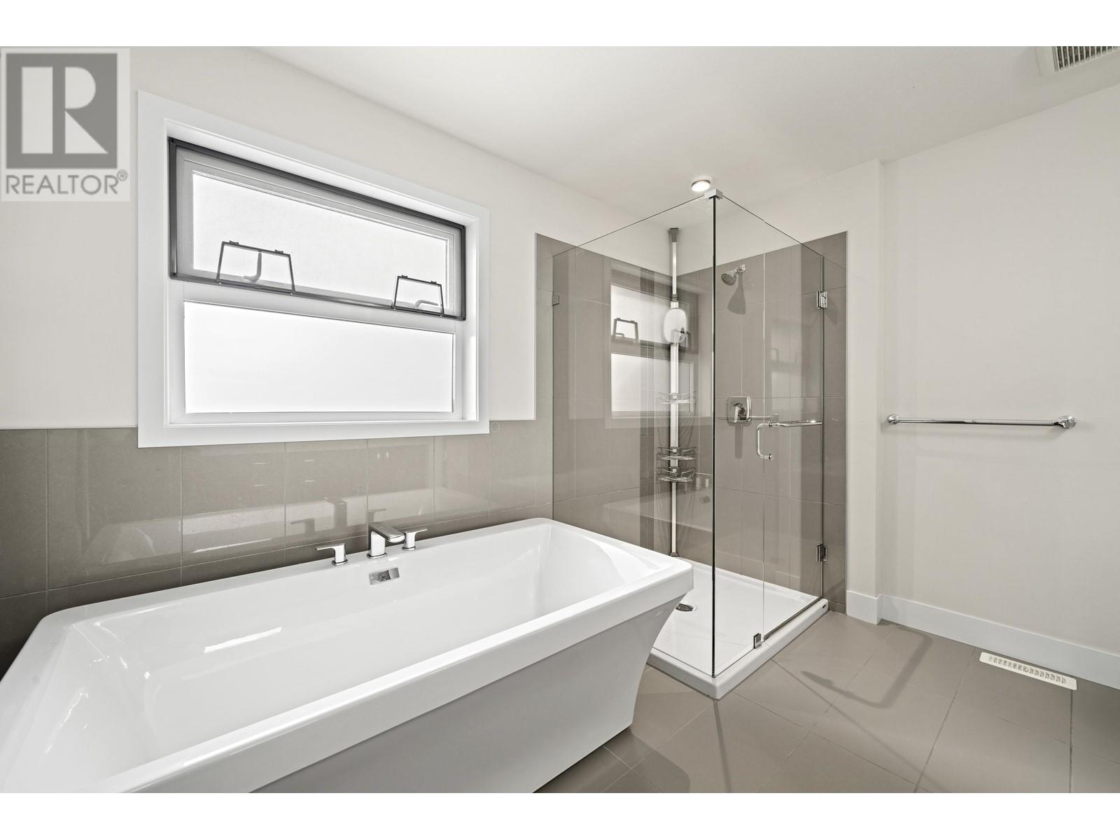 3530 Trestle Court, Coquitlam, British Columbia  V3E 0L5 - Photo 29 - R2965115