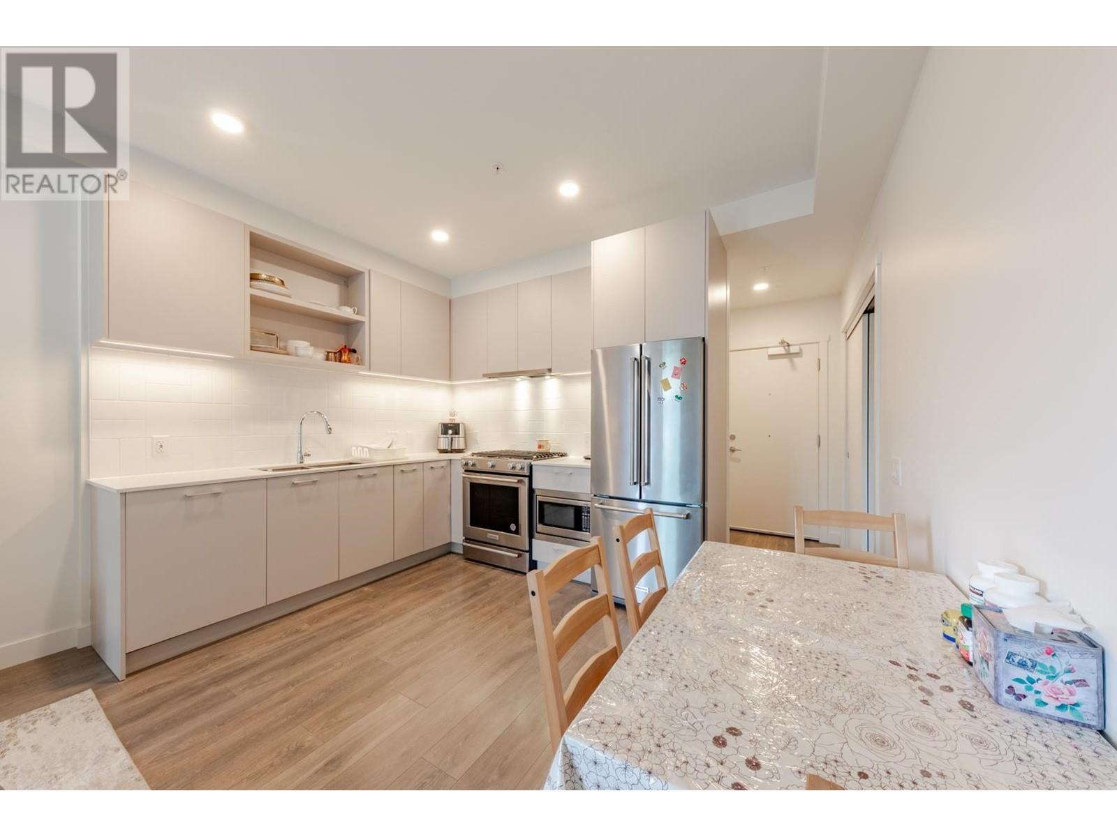 212 735 Anskar Court, Coquitlam, British Columbia  V3J 0L7 - Photo 12 - R2984324