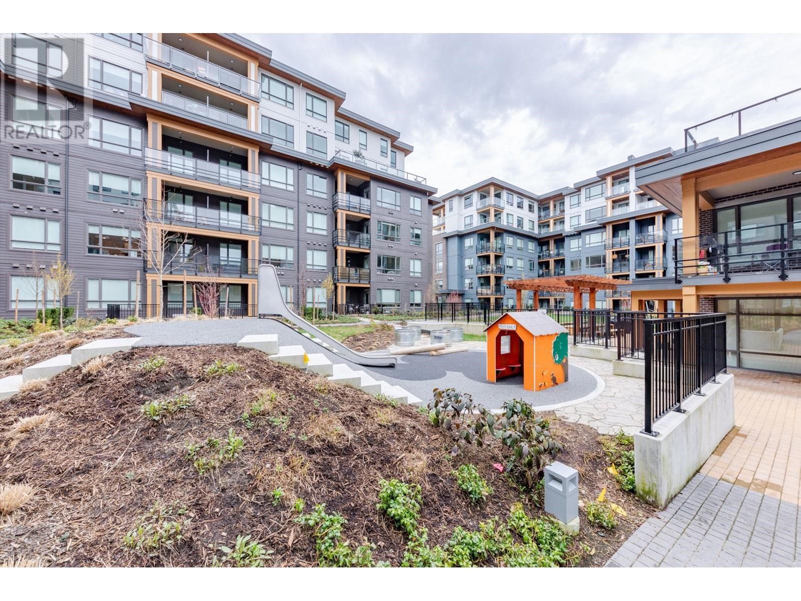 212 735 Anskar Court, Coquitlam, British Columbia  V3J 0L7 - Photo 35 - R2984324