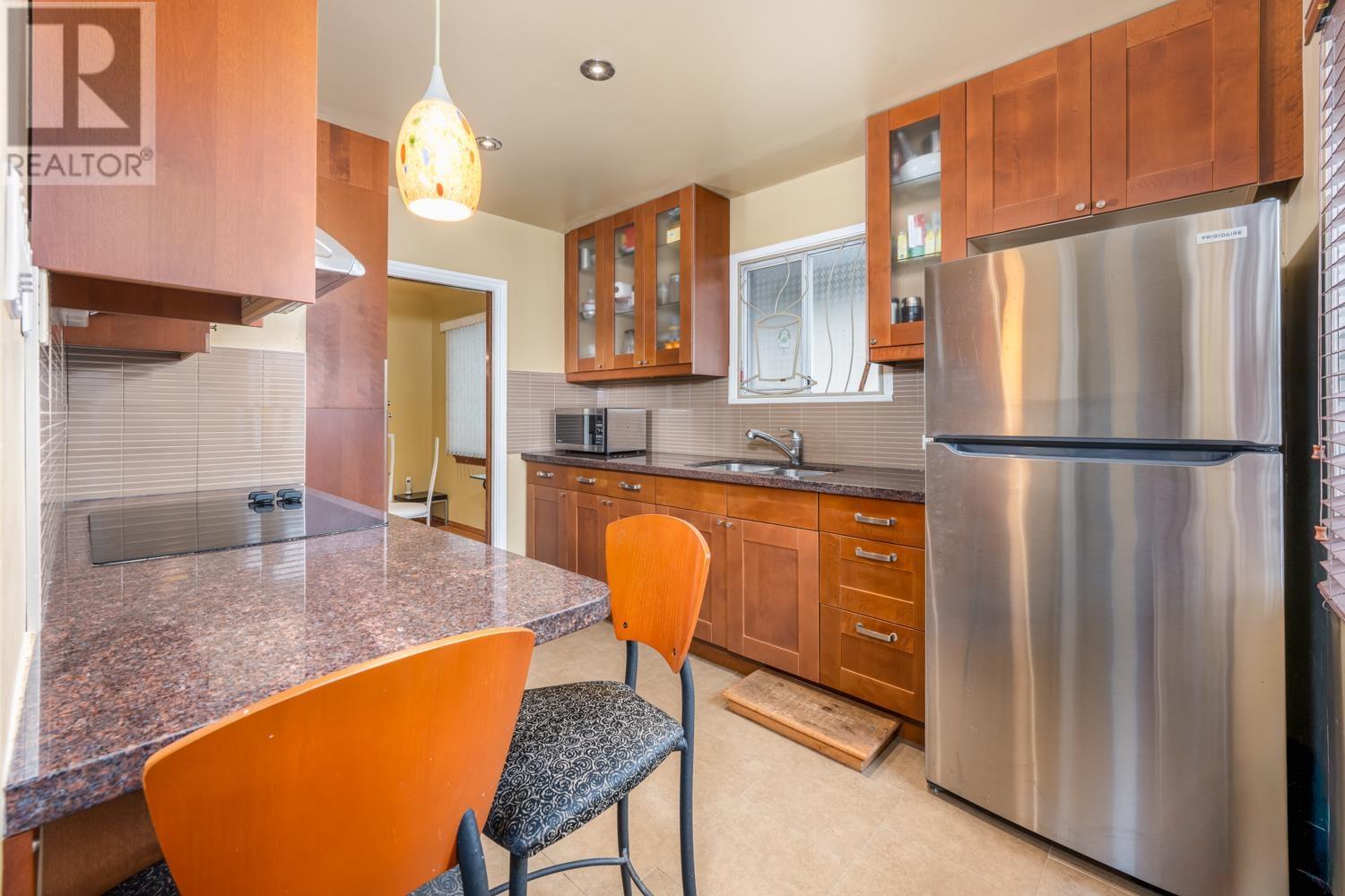 3412 E 23rd Avenue, Vancouver, British Columbia  V5R 1C2 - Photo 8 - R2981182