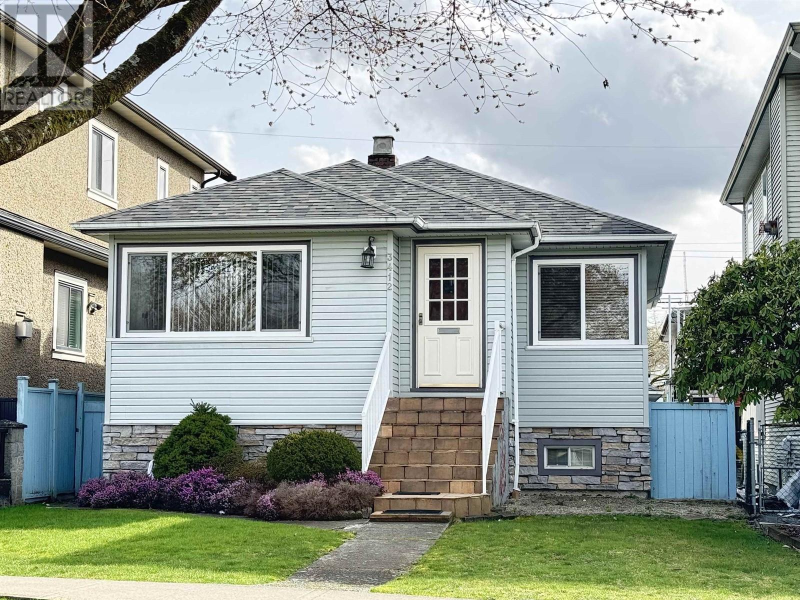 3412 E 23rd Avenue, Vancouver, British Columbia  V5R 1C2 - Photo 2 - R2981182