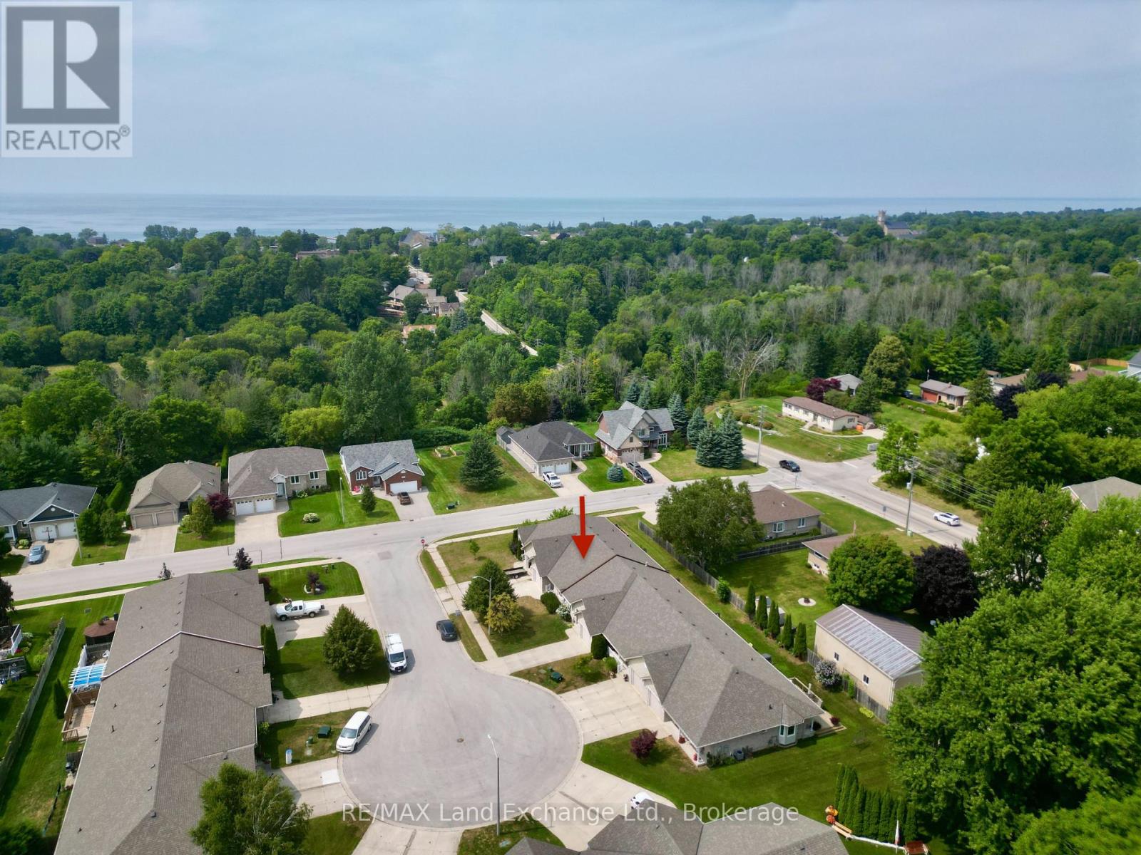 643 Pipers Court, Kincardine, Ontario  N2Z 0A1 - Photo 18 - X12055632