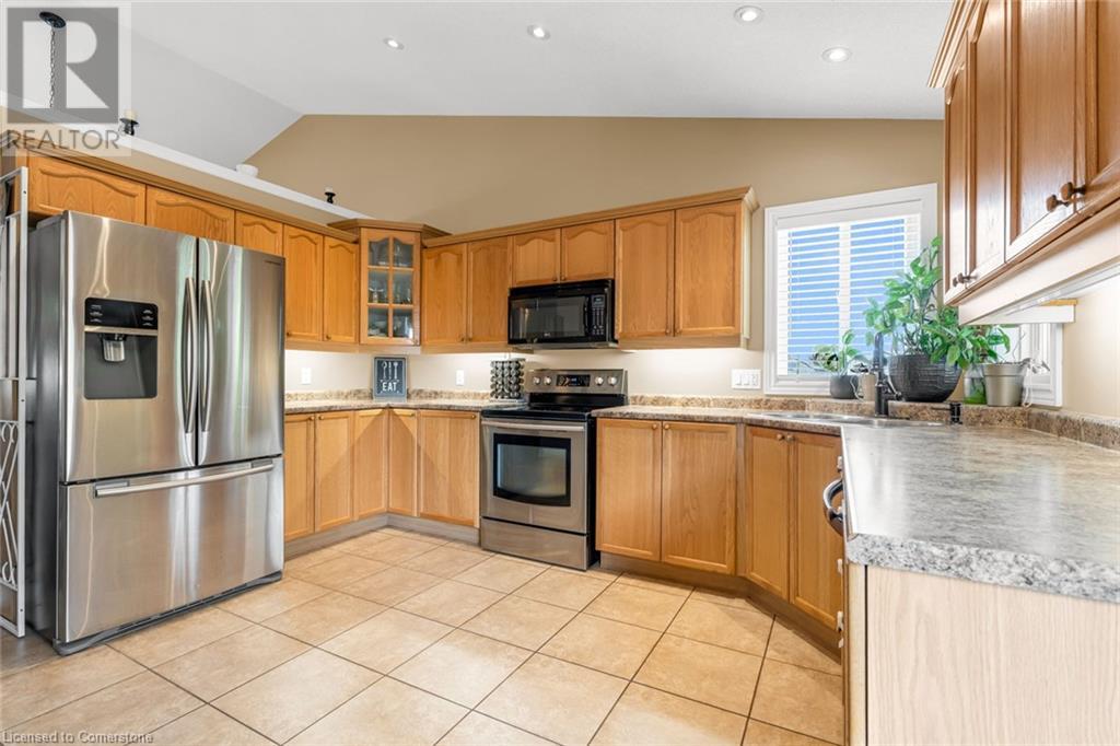 8301 Mullen Court, Niagara Falls, Ontario  L2H 3M8 - Photo 14 - 40710399