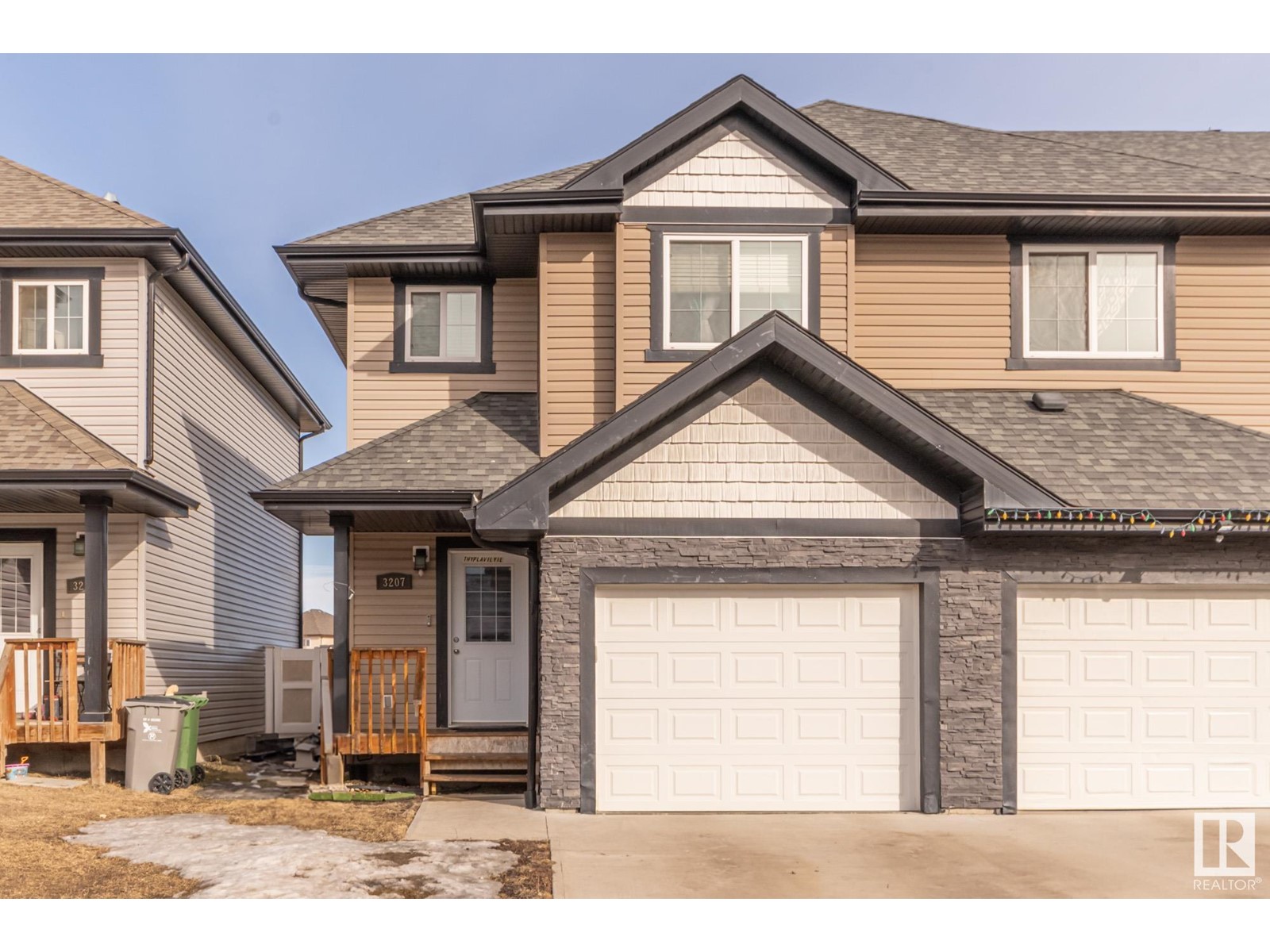 Property at 3207 67 ST image 3