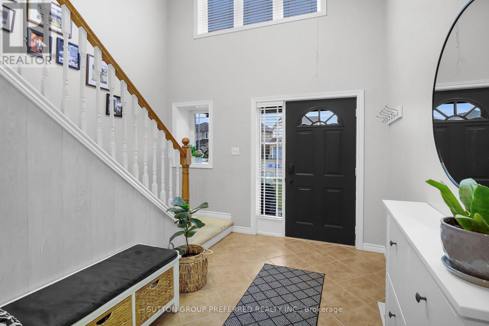 Photo 4 of 45 for 1136 Pleasantview Drive