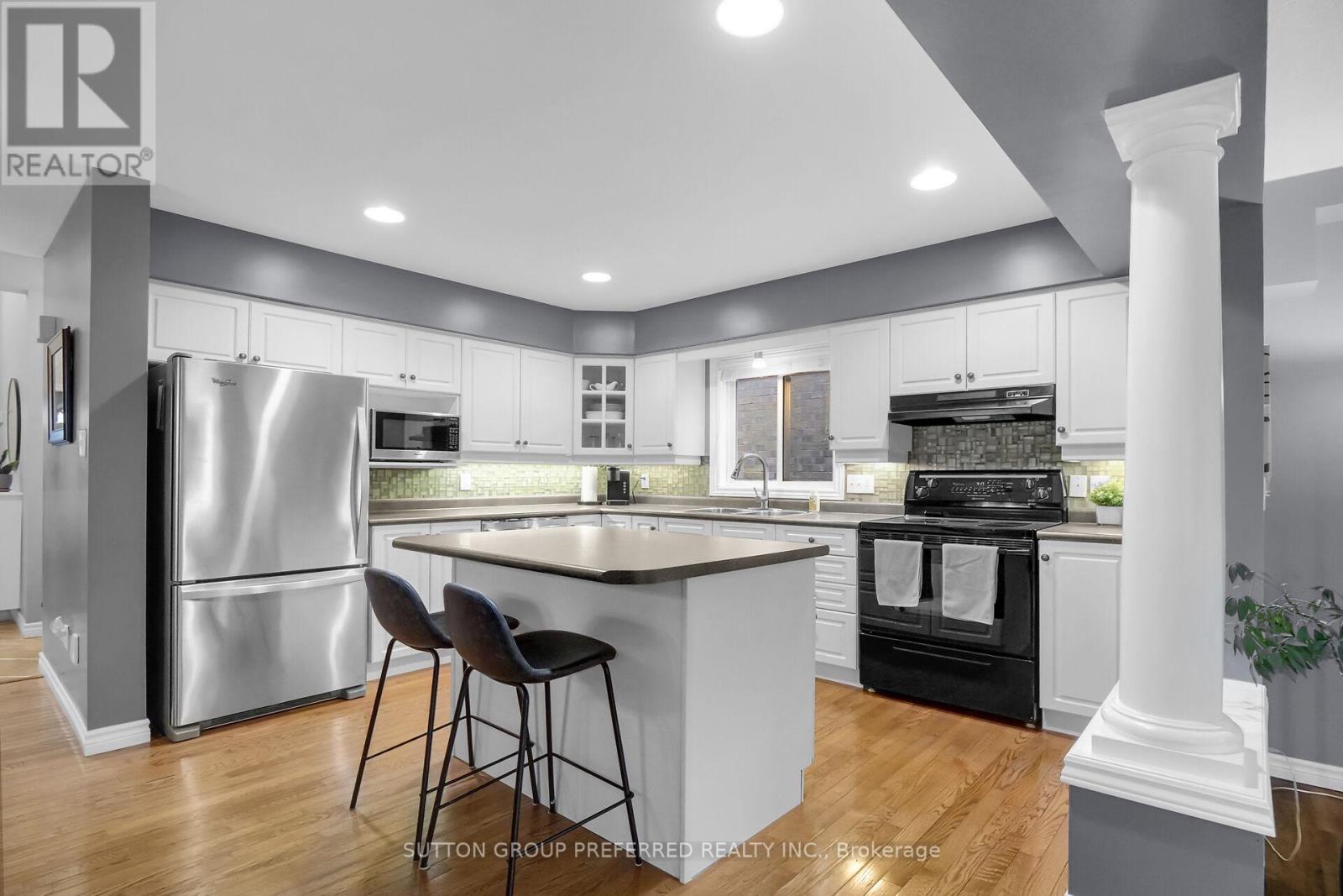 Photo 9 of 45 for 1136 Pleasantview Drive