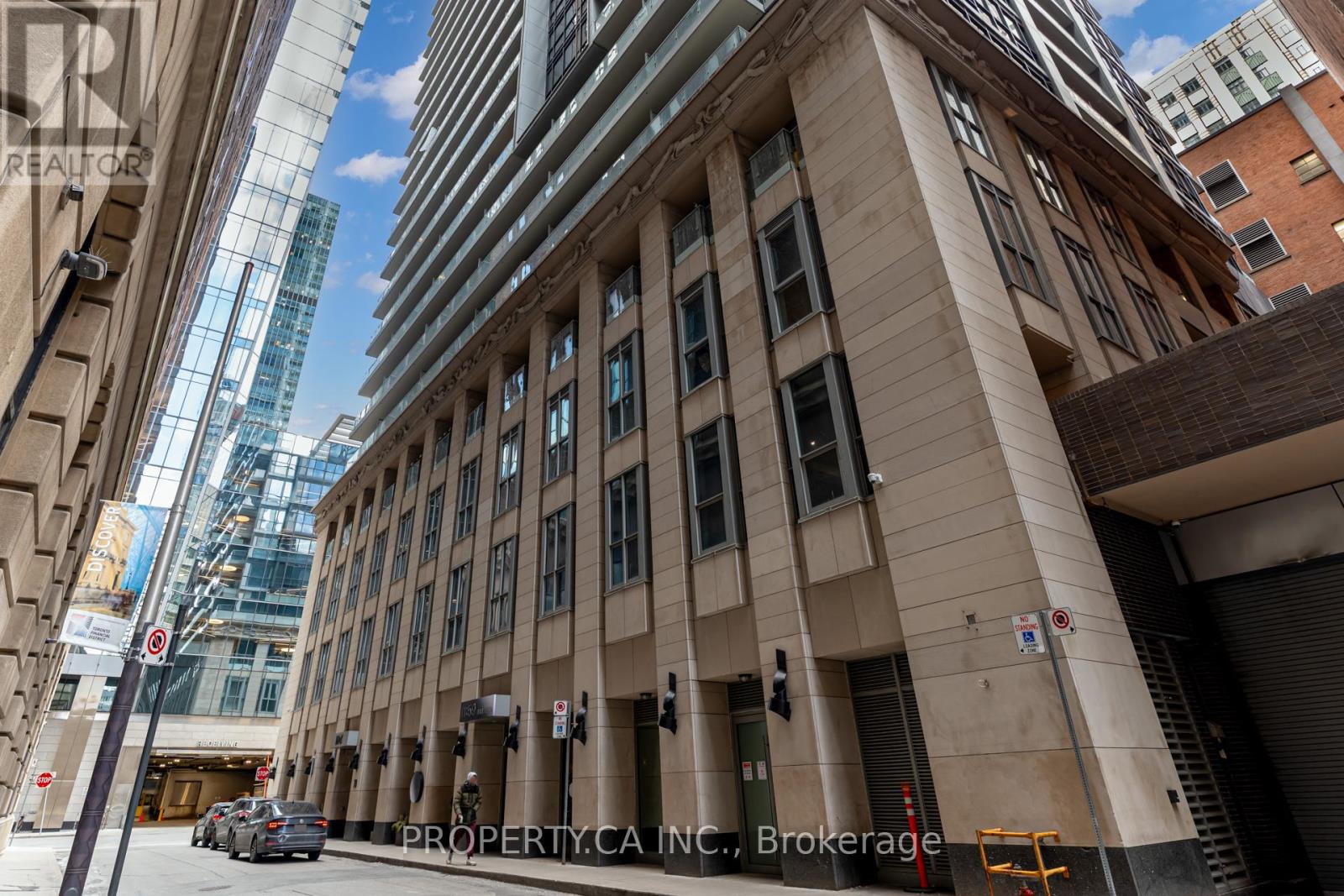 1511 - 70 Temperance Street, Toronto, Ontario  M5H 0B1 - Photo 2 - C12047186