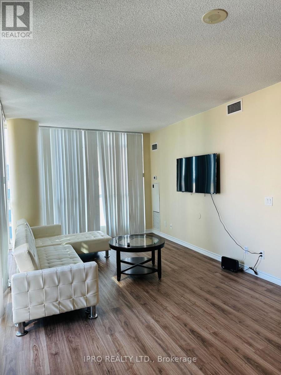 1508 - 225 Webb Drive, Mississauga, Ontario  L5B 4P2 - Photo 10 - W12051387