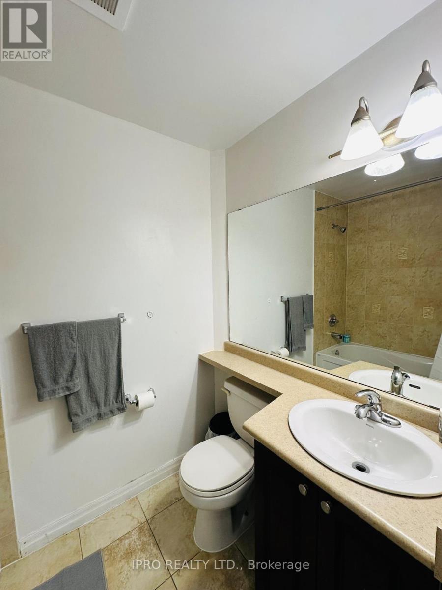 1508 - 225 Webb Drive, Mississauga, Ontario  L5B 4P2 - Photo 13 - W12051387