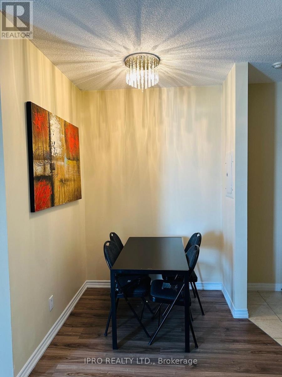 1508 - 225 Webb Drive, Mississauga, Ontario  L5B 4P2 - Photo 5 - W12051387