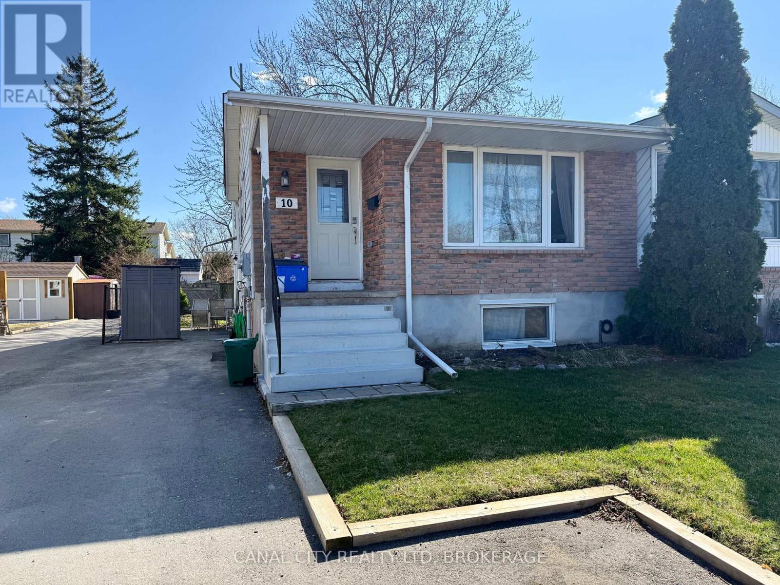 Property at 10 BALDWIN CIRCLE image 1